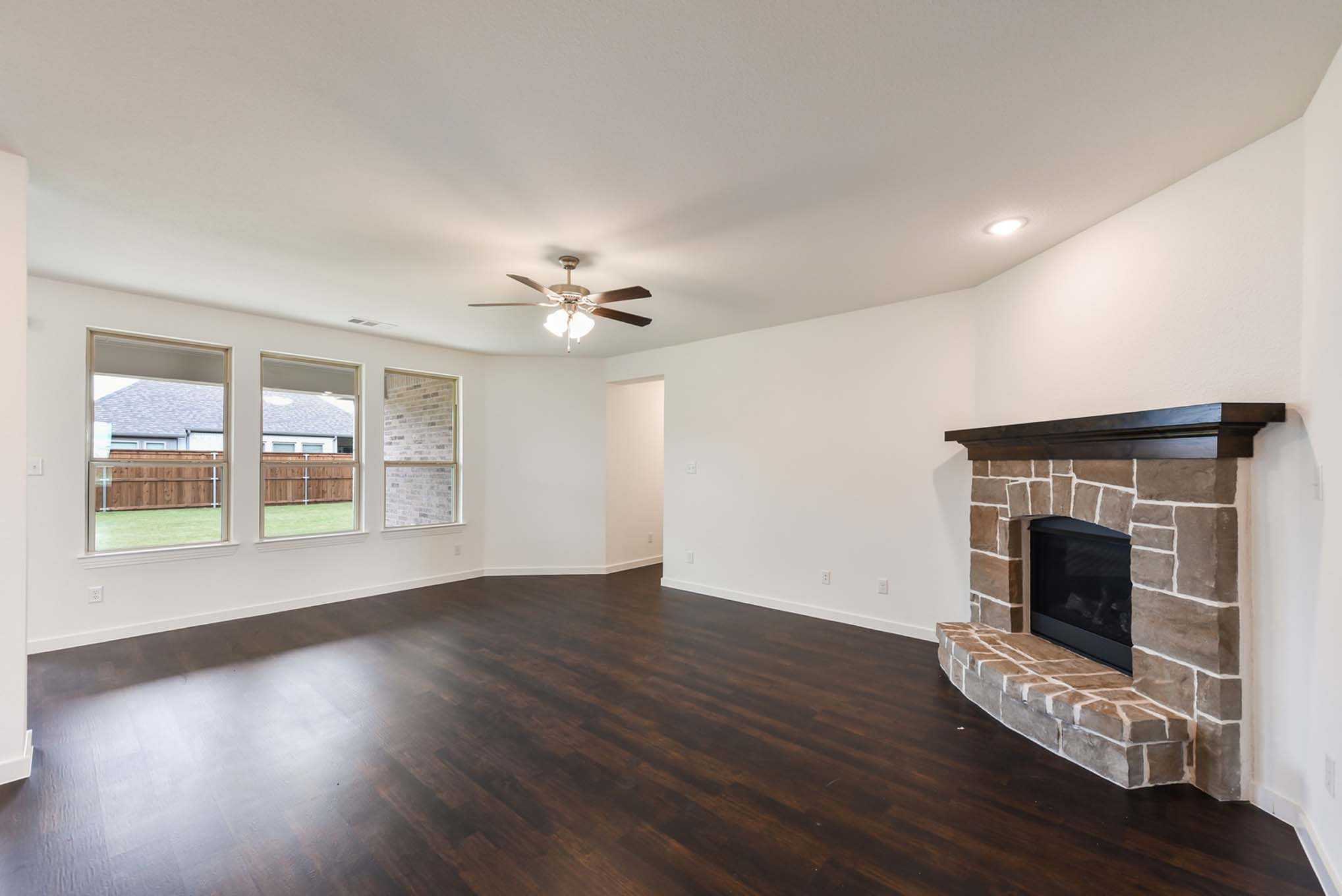 New Home for Sale 805 Glen Crossing Drive, Celina, TX 75009