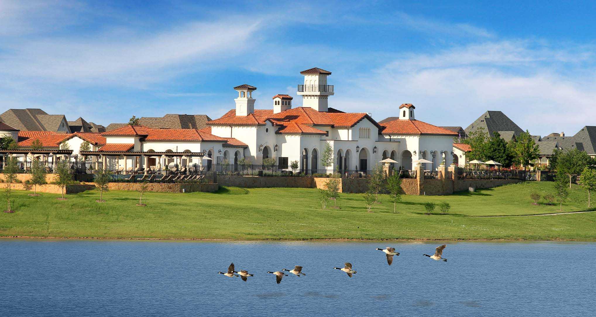 New Homes in Viridian 65ft. lots Home Builder in Arlington TX